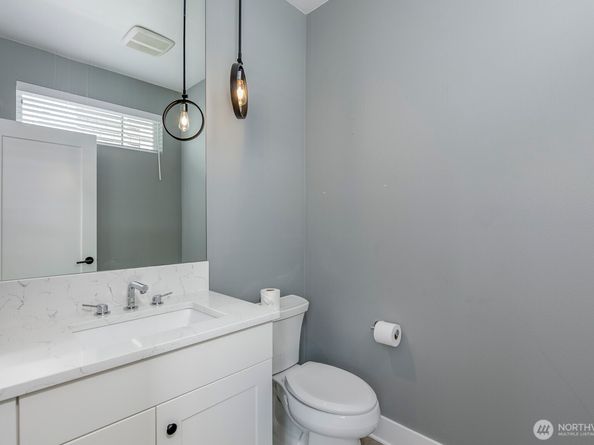 5321 80 Place SW 12, Mukilteo WA 98275