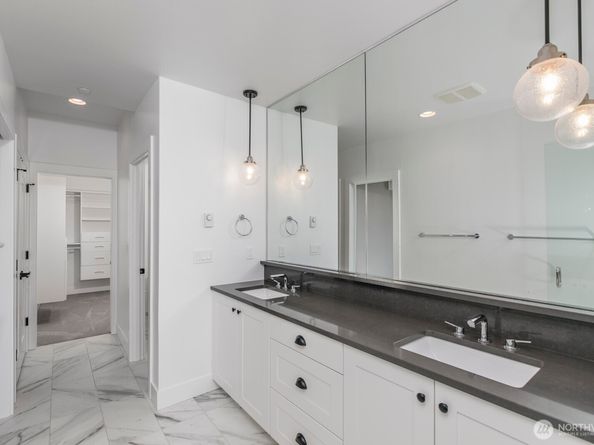 5321 80 Place SW 12, Mukilteo WA 98275