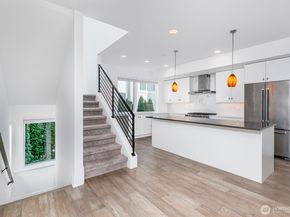 5321 80 Place SW 12, Mukilteo WA 98275