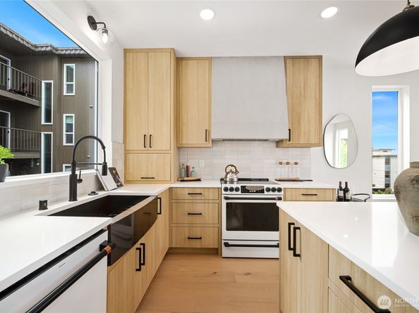 4515 44th Avenue SW A, Seattle WA 98116