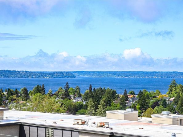 4515 44th Avenue SW A, Seattle WA 98116