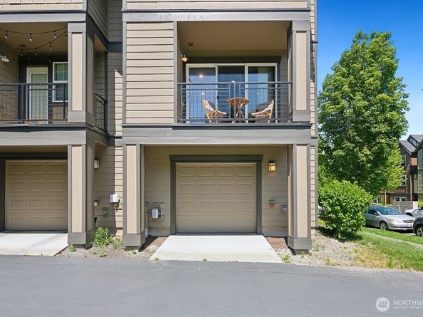 7121 Shinkle Place SW, Seattle WA 98106