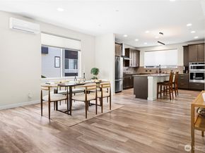 508 237th Street SE E, Bothell WA 98021