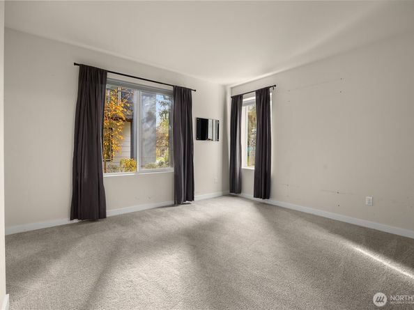508 237th Street SE E, Bothell WA 98021