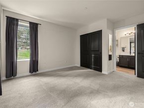 508 237th Street SE E, Bothell WA 98021