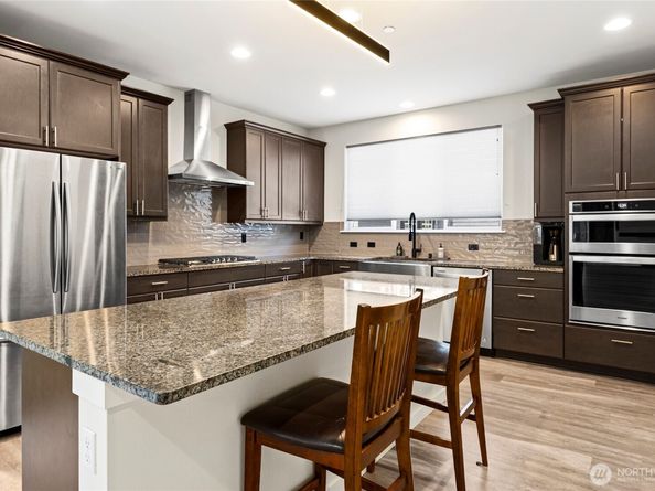 508 237th Street SE E, Bothell WA 98021