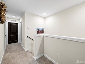 508 237th Street SE E, Bothell WA 98021