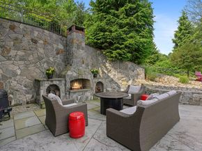 5 Stone Wall Lane, Sherman CT 06784
