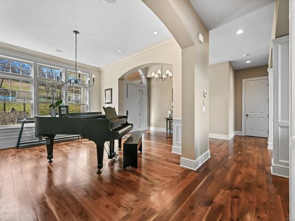 5 Stone Wall Lane, Sherman CT 06784