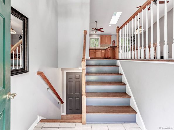 58 KINGS Highway, Shelton CT 06484