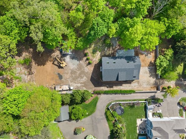 171 & 169 Compo Road S, Westport CT 06880