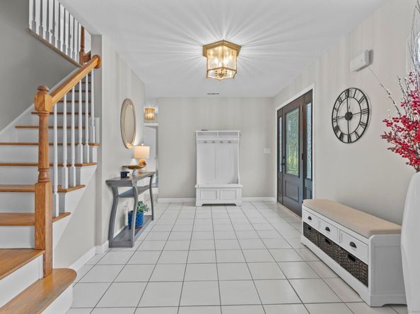 6 Crossbow Lane, Monroe CT 06468