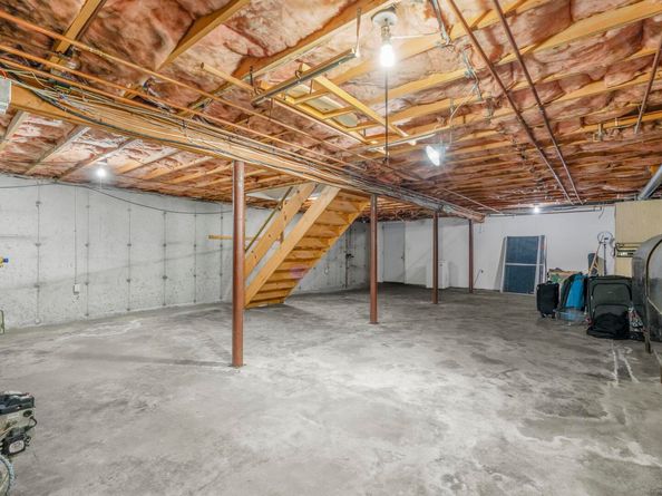 6 Crossbow Lane, Monroe CT 06468