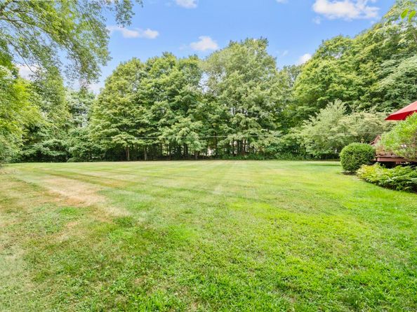 6 Crossbow Lane, Monroe CT 06468