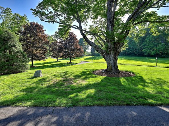 16 Black Rock Turnpike, Redding CT 06896