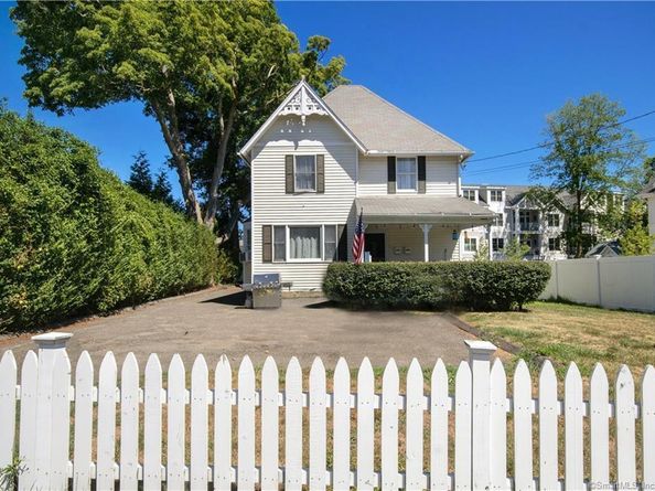 64 East Avenue, New Canaan CT 06840