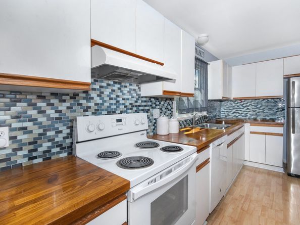 64 East Avenue, New Canaan CT 06840