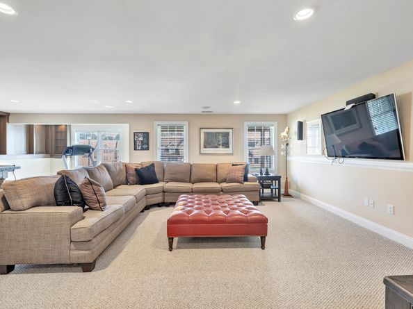 115 Kyles Way 115, Shelton CT 06484
