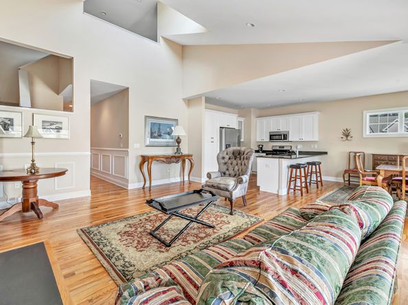 115 Kyles Way 115, Shelton CT 06484