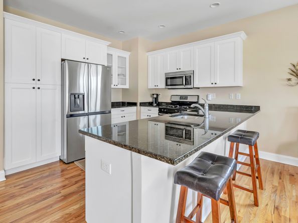 115 Kyles Way 115, Shelton CT 06484