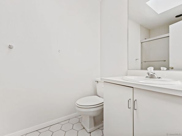 2437 Bedford Street E6, Stamford CT 06905