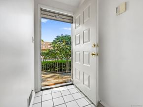 2437 Bedford Street E6, Stamford CT 06905