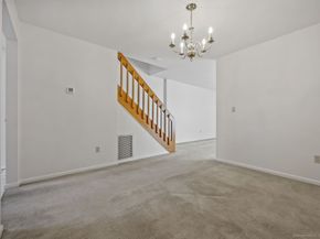 2437 Bedford Street E6, Stamford CT 06905