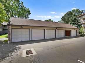 2437 Bedford Street E6, Stamford CT 06905