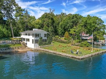 31 Bluff Avenue