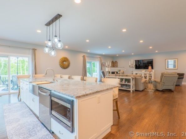 10 Denver Terrace, Danbury CT 06811