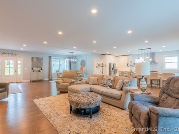 10 Denver Terrace, Danbury CT 06811