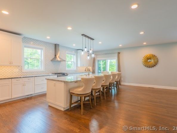 10 Denver Terrace, Danbury CT 06811