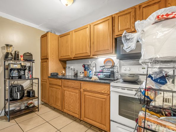 242 Pearl Harbor Street, Bridgeport CT 06610