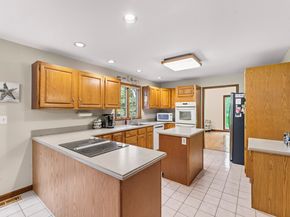 15 Marc Road, Danbury CT 06810