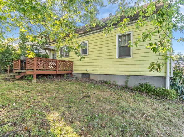 339 Goldenrod Avenue, Bridgeport CT 06606