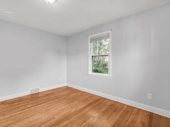 339 Goldenrod Avenue, Bridgeport CT 06606