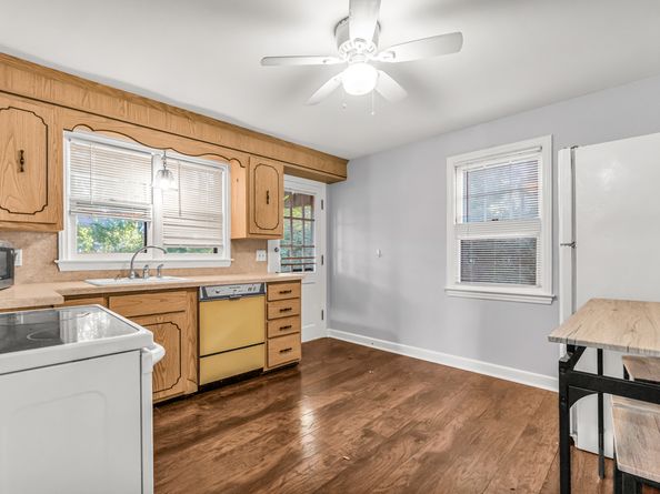 339 Goldenrod Avenue, Bridgeport CT 06606