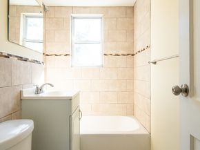 96 Manila Place, Bridgeport CT 06610
