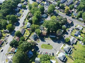 96 Manila Place, Bridgeport CT 06610