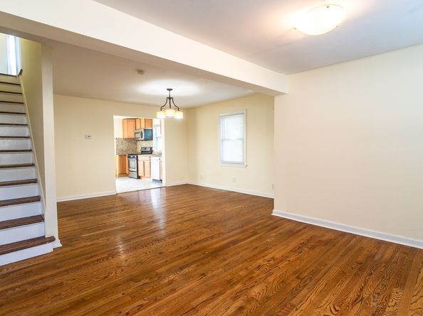 96 Manila Place, Bridgeport CT 06610