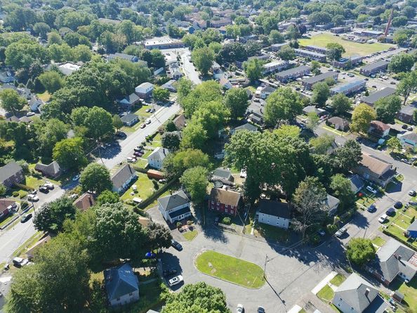 96 Manila Place, Bridgeport CT 06610