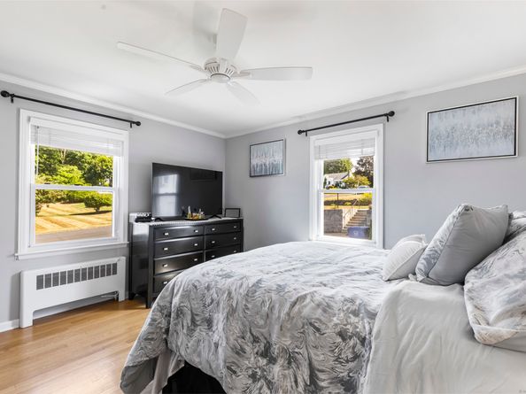 87 Parkway Drive, Trumbull CT 06611
