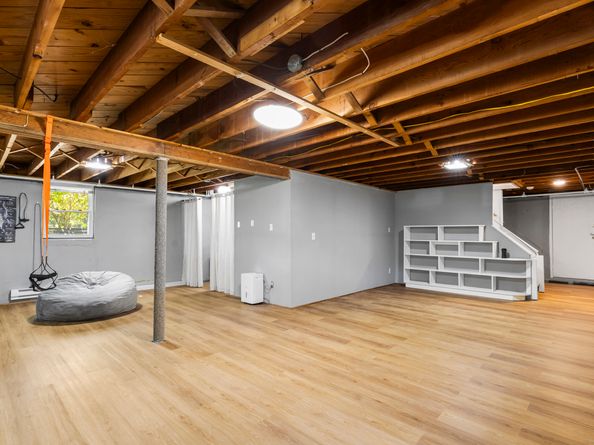87 Parkway Drive, Trumbull CT 06611