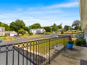 87 Parkway Drive, Trumbull CT 06611