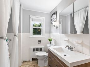 87 Parkway Drive, Trumbull CT 06611