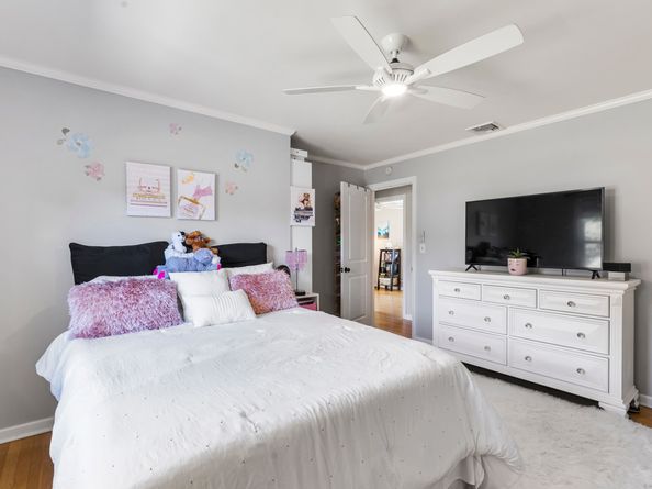 87 Parkway Drive, Trumbull CT 06611