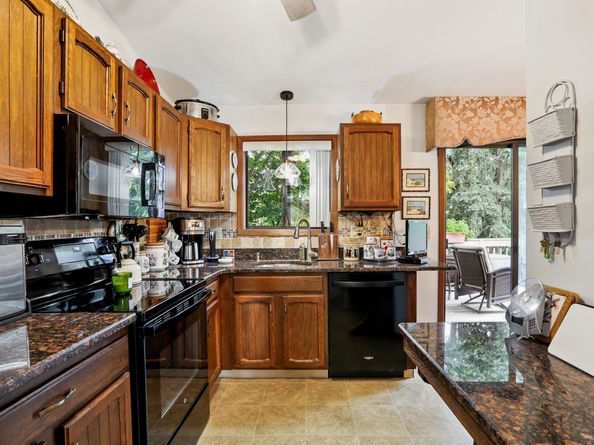 23 Westview Drive, Danbury CT 06810
