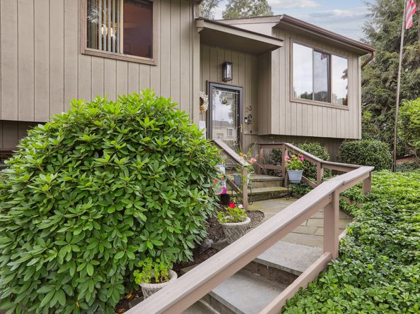 23 Westview Drive, Danbury CT 06810