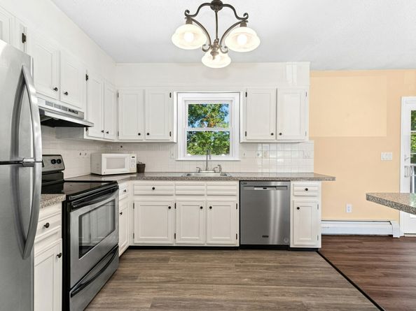 8 Bucciarelli Lane, Norwalk CT 06850