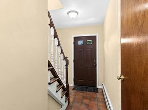 8 Bucciarelli Lane, Norwalk CT 06850